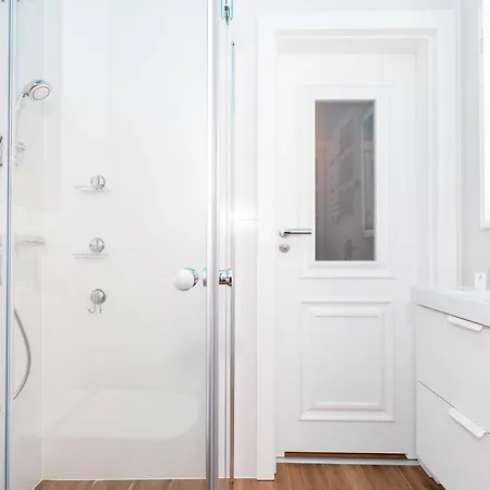 Biała Mewa By Renters Apartament *